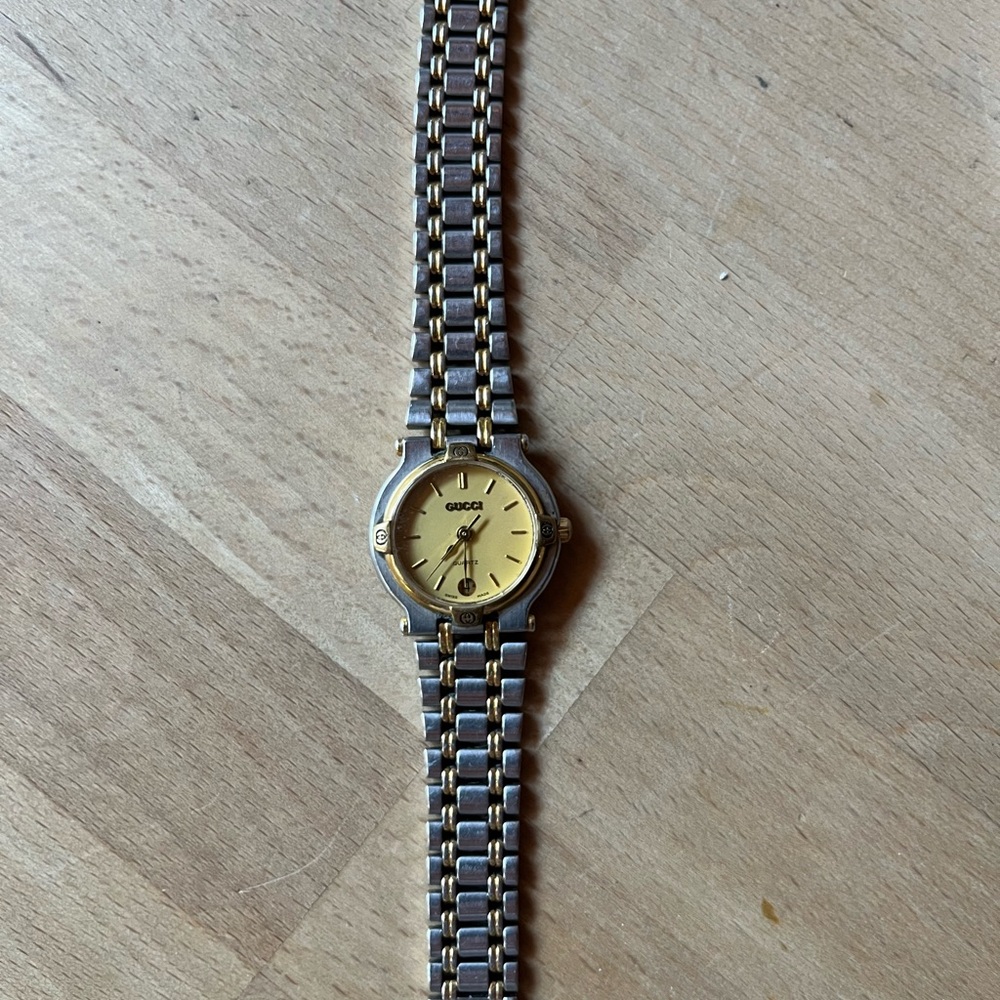 Women’s Vintage Gucci Wristwatch